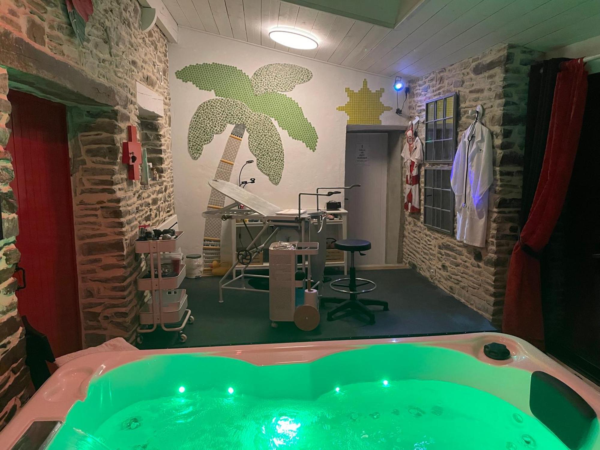 Love Room Donjon Dol In Love Bdsm Dol-de-Bretagne Zewnętrze zdjęcie